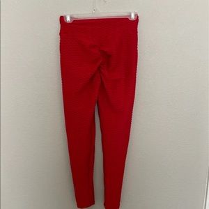 Red textured leggings